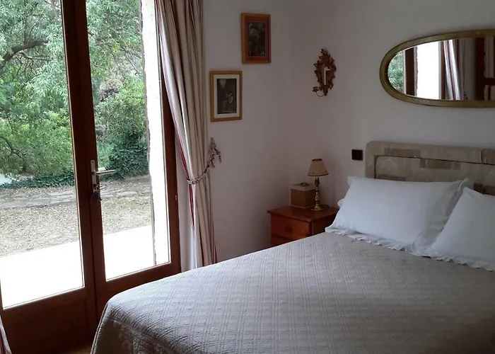 La Pantoufle Verte Bed & Breakfast 3*